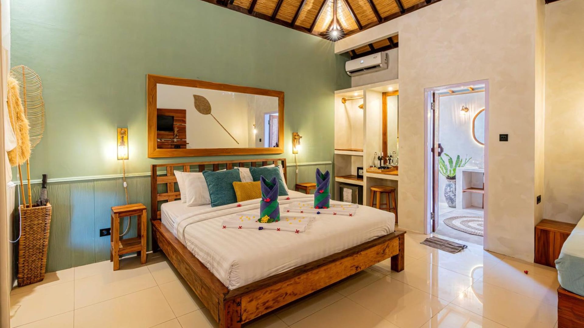 King Room with Pool View